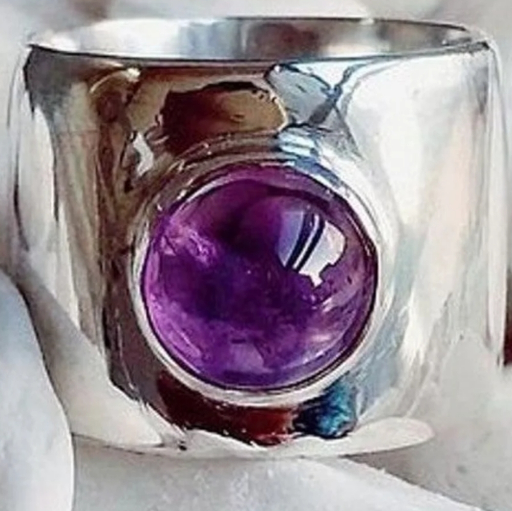 Wide band silver Statement ring